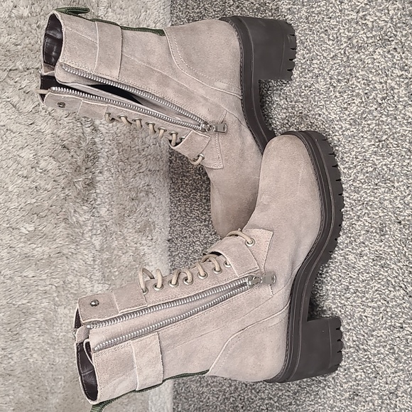 Charles by Charles David womens Clout bootie, Taupe size 6.5 - Picture 5 of 10